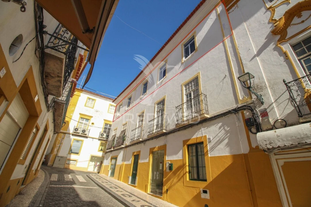 Prédio para Venda em Caia, São Pedro e Alcáçova Foto 8