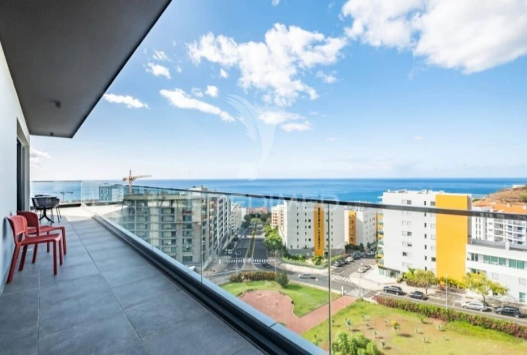 Apartamento T3 para Venda em São Martinho Foto 3