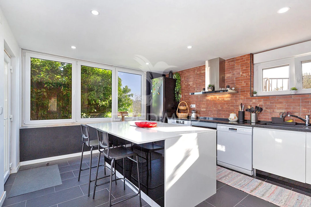 Moradia T6 para Venda em Loures Foto 9