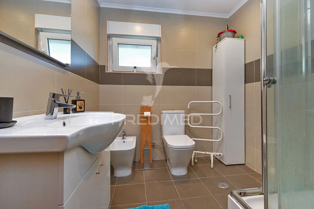 Moradia T6 para Venda em Loures Foto 29