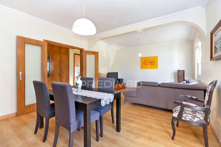 Moradia T6 para Venda em Loures Foto 25