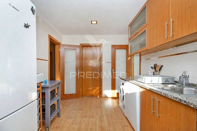 Moradia T6 para Venda em Loures Foto 24