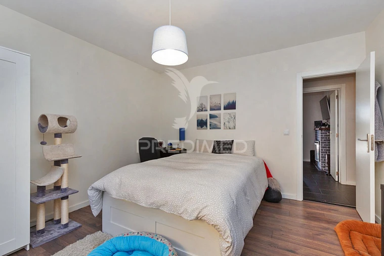 Moradia T6 para Venda em Loures Foto 16