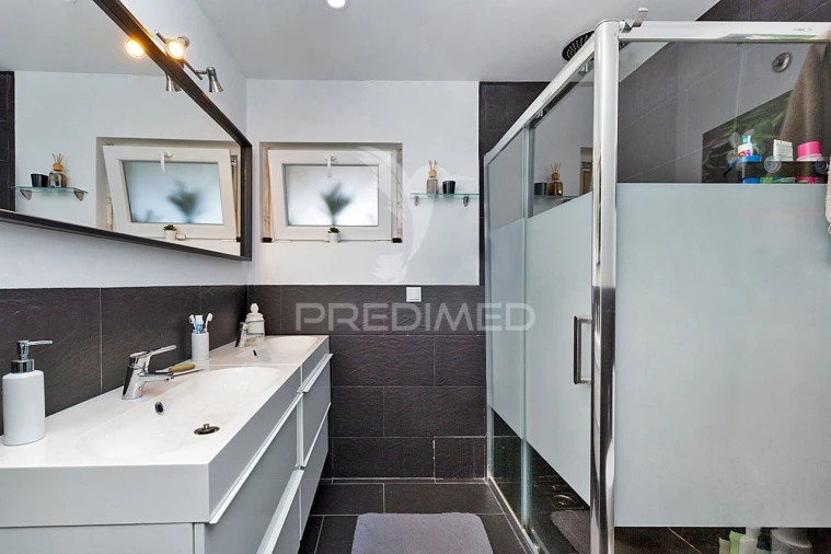 Moradia T6 para Venda em Loures Foto 14