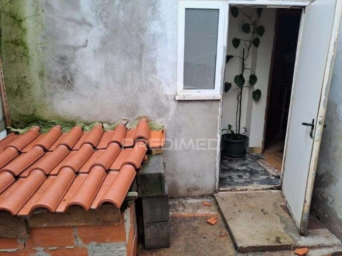 Moradia T4 para Venda em Alfaião Foto 8