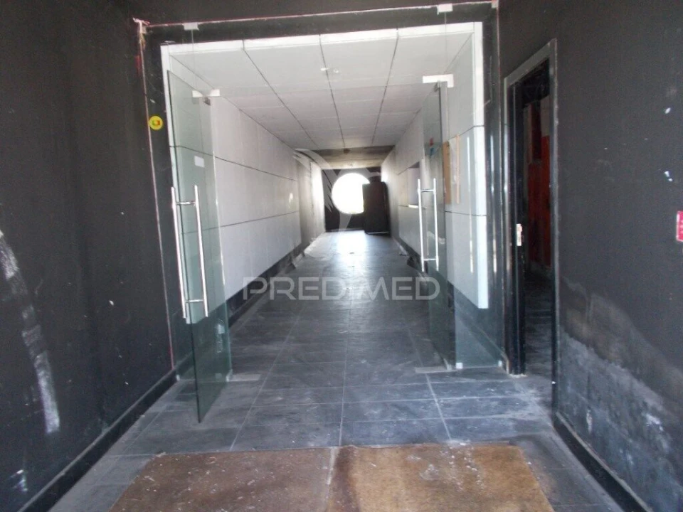 Loja para Venda em Aradas Foto 2