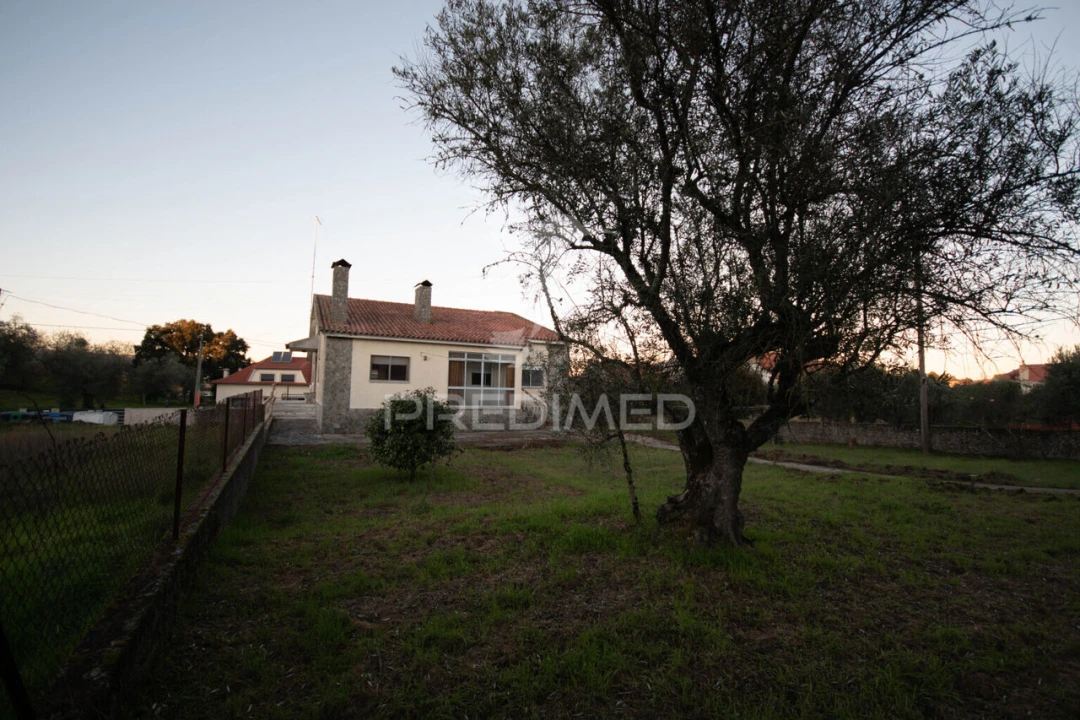 Moradia T3 para Venda em Ratoeira Foto 25