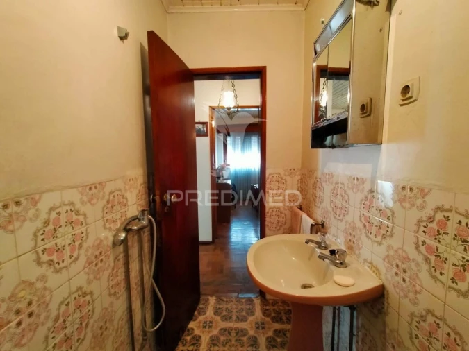 Moradia T2 para Venda em Alcanede Foto 12