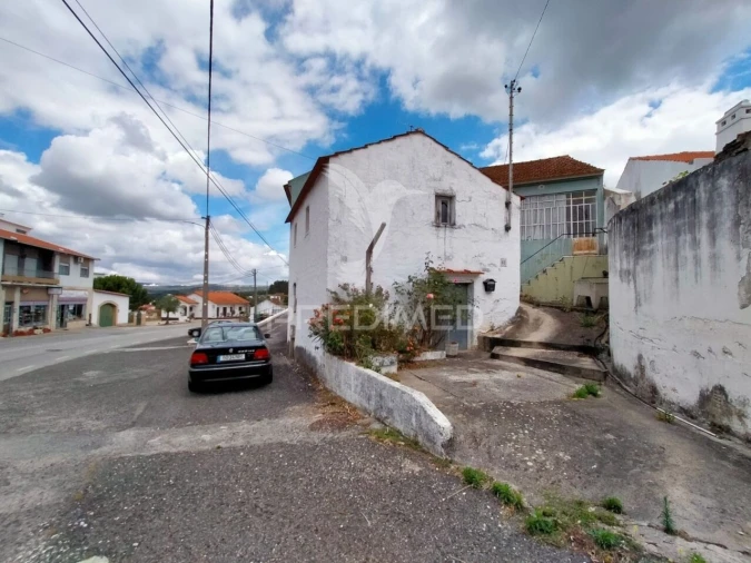 Moradia T2 para Venda em Alcanede Foto 5