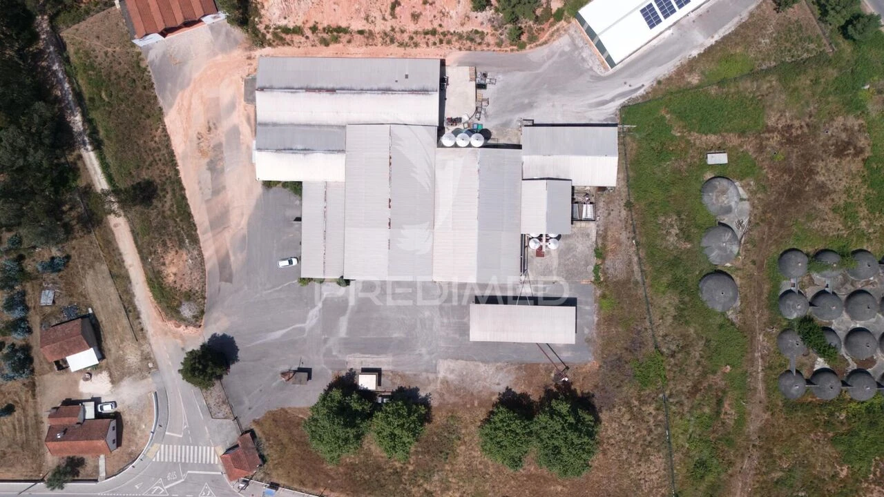 Armazém para Venda em Seiça Foto 6