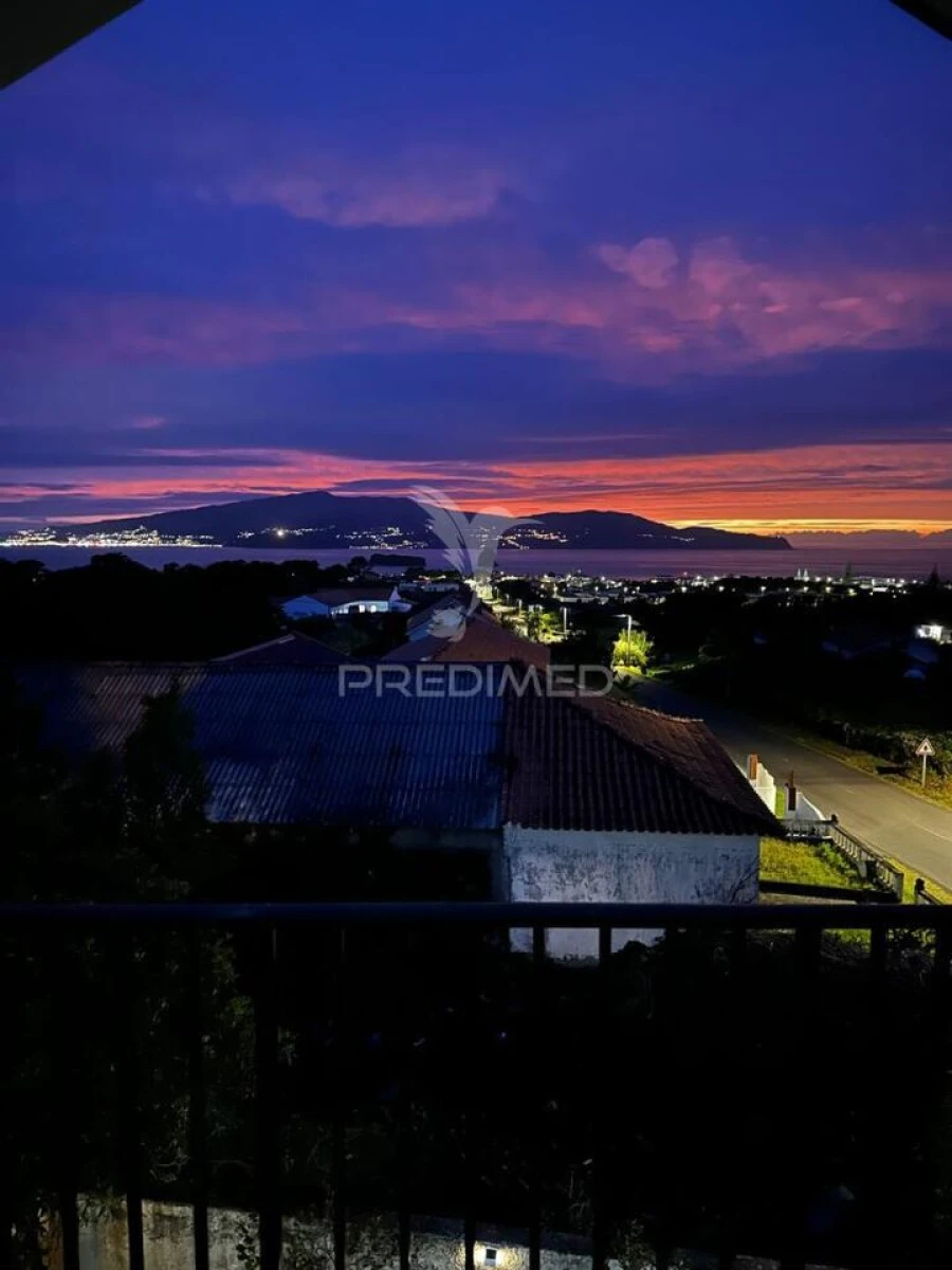 Moradia T5 para Venda em Madalena Foto 37