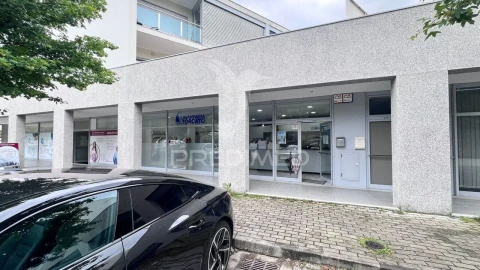 Loja para Trespasse em Aldão