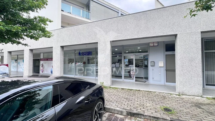 Loja para Trespasse em Aldão