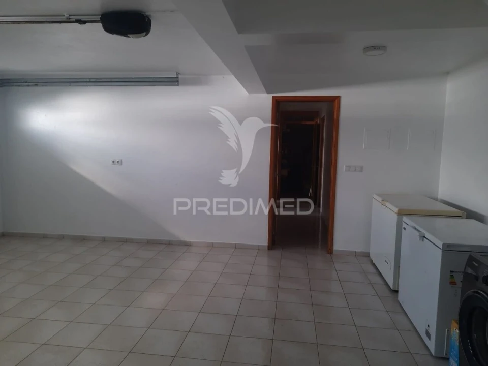 Moradia T5 para Venda em Ribeira Seca Foto 5