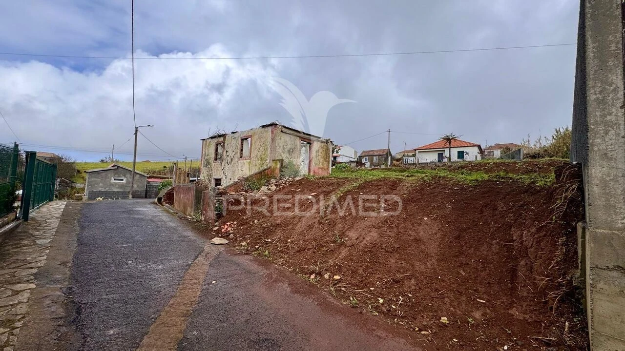 Moradia T3 para Venda em Ponta do Pargo Foto 10