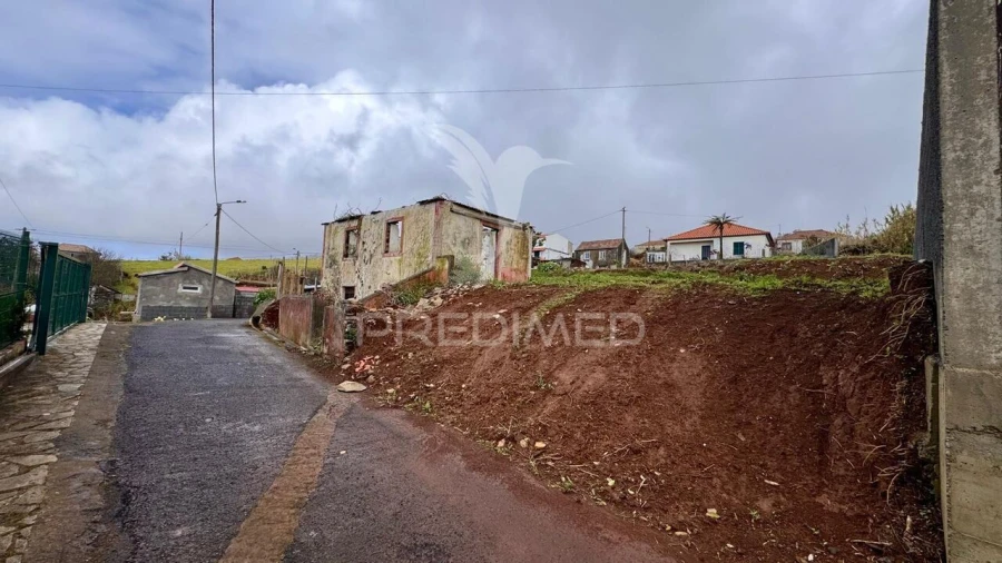 Moradia T3 para Venda em Ponta do Pargo Foto 10