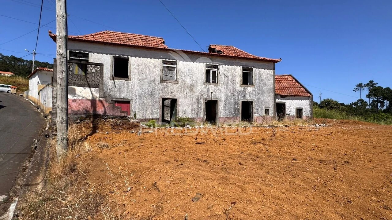 Moradia T4 para Venda em Prazeres Foto 19