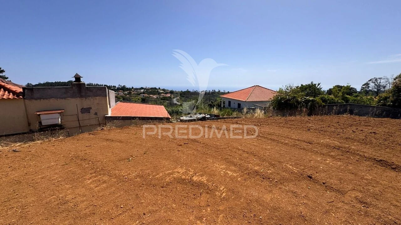 Moradia T4 para Venda em Prazeres Foto 16