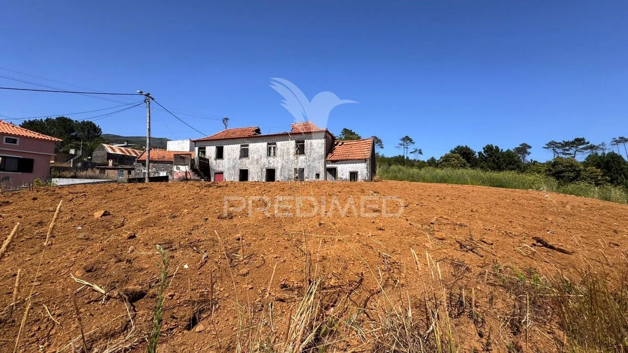 Moradia T4 para Venda em Prazeres Foto 20