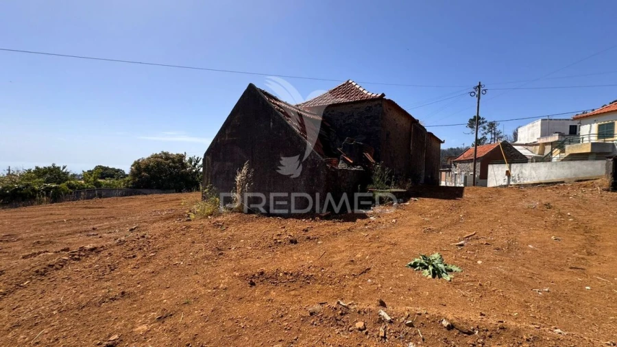 Moradia T4 para Venda em Prazeres Foto 11