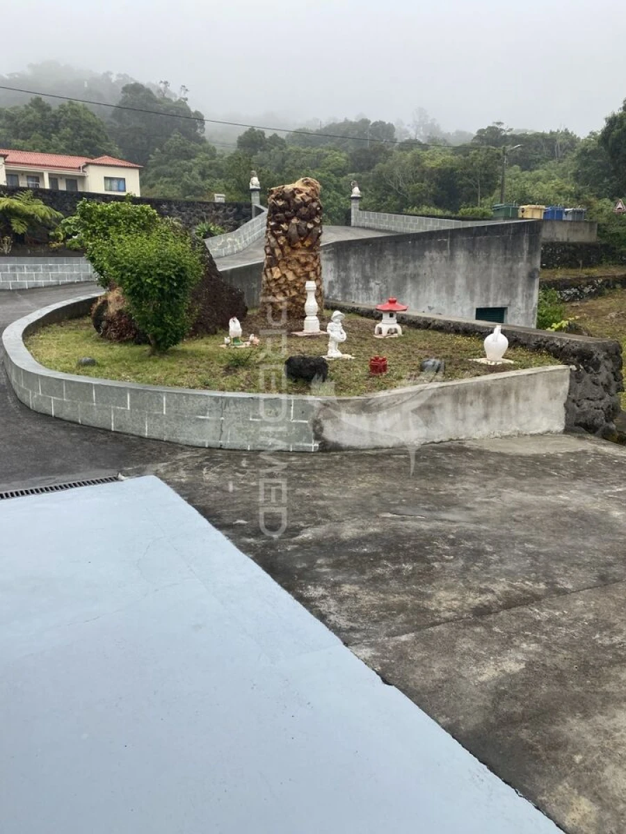 Moradia T3 para Venda em Urzelina (São Mateus) Foto 37