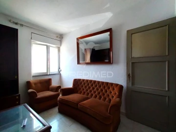Apartamento T4 para Venda em Alvalade