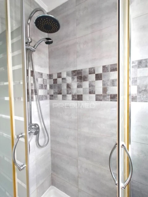 Apartamento T4 para Venda em Alvalade
