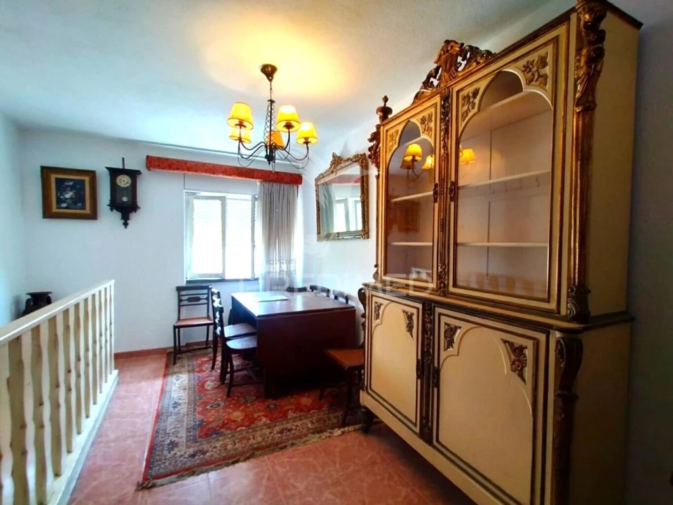 Apartamento T4 para Venda em Alvalade Foto 35