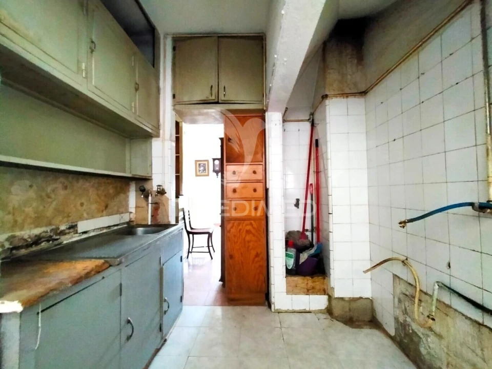 Apartamento T4 para Venda em Alvalade Foto 36