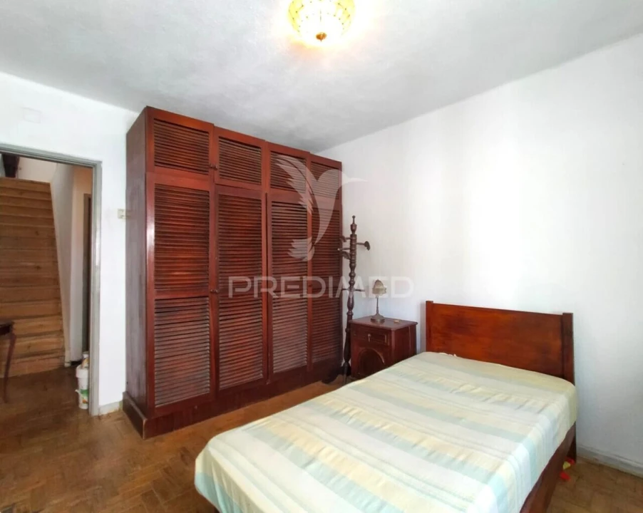 Apartamento T4 para Venda em Alvalade Foto 25