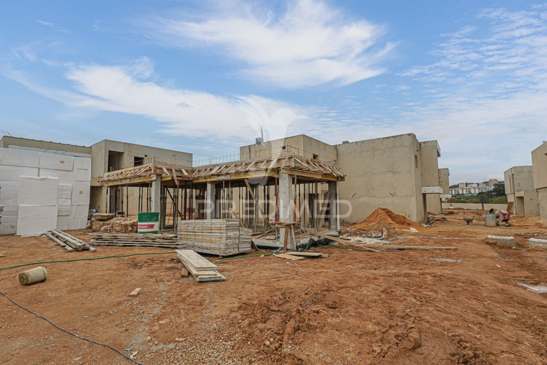 Moradia T5 para Venda em Loures Foto 14