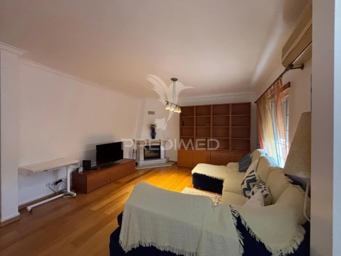 Moradia T4 para Venda em Alpiarça Foto 4