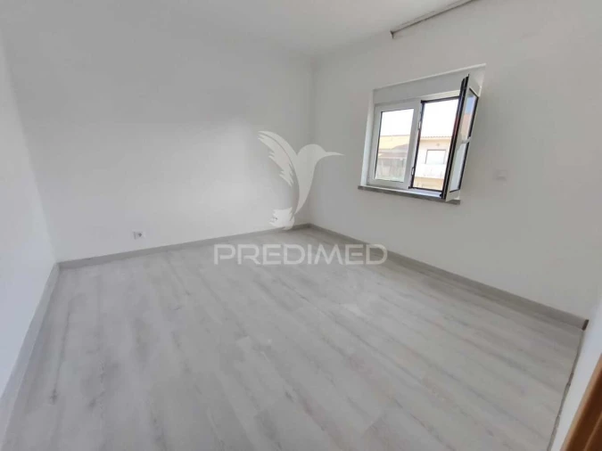 Moradia T5 para Venda em Amora Foto 14