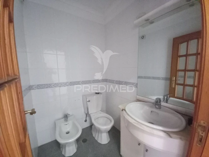 Moradia T5 para Venda em Santo Isidoro Foto 13