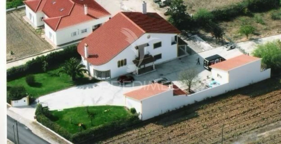 Quinta T4 para Venda em Vale de Santarem Foto 2