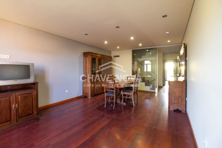 Moradia T4 para Venda em Aguçadoura e Navais Foto 5