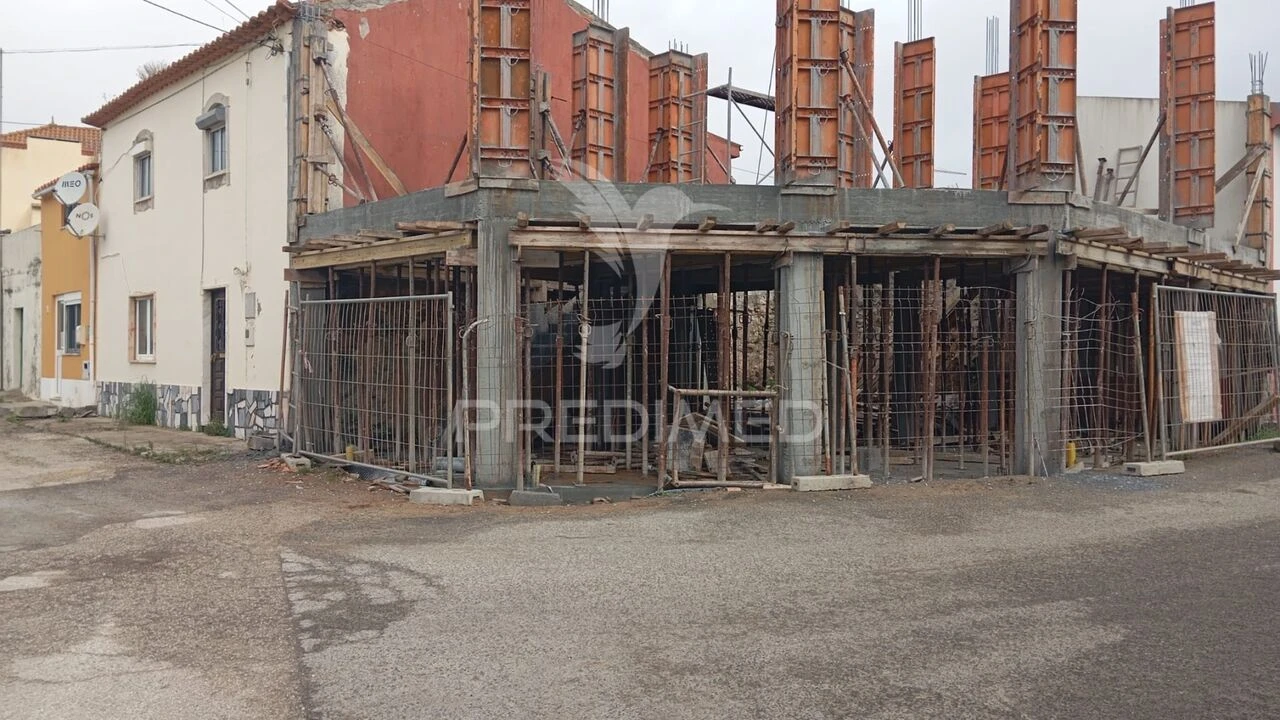 Apartamento T1 para Venda em Atouguia da Baleia Foto 10