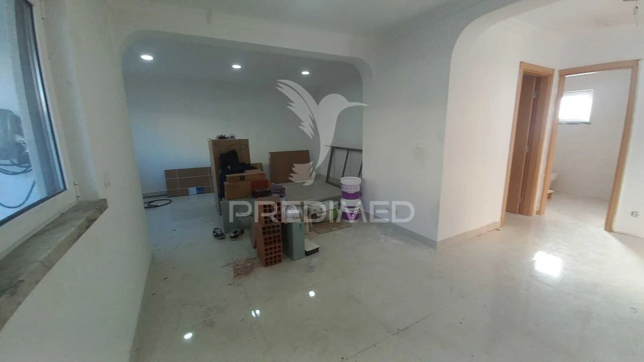 Moradia T3 para Venda em Amora Foto 5