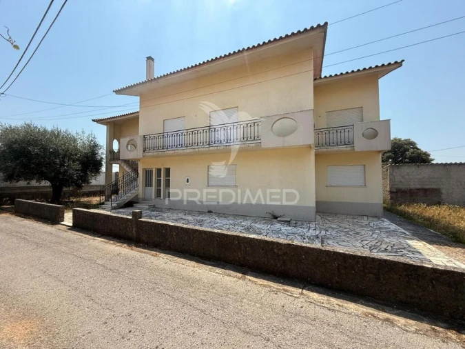 Moradia T6 para Venda em Fatima Foto 10