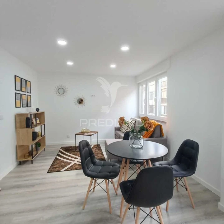 Apartamento T3 para Venda em Benfica Foto 12
