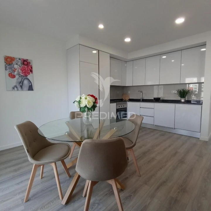 Apartamento T3 para Venda em Benfica Foto 10