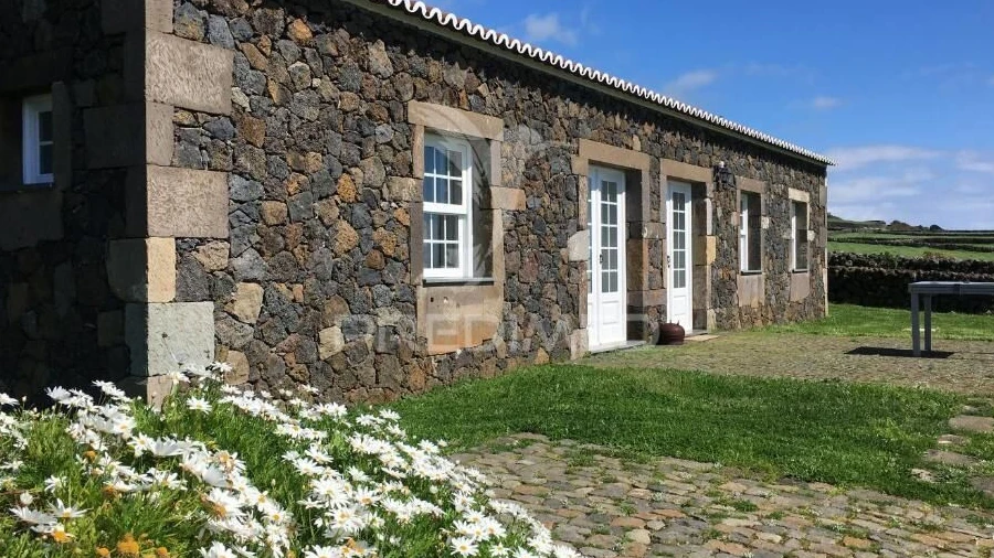 Quinta T6 para Venda em Santa Barbara