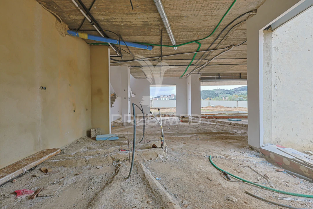 Moradia T5 para Venda em Loures Foto 23