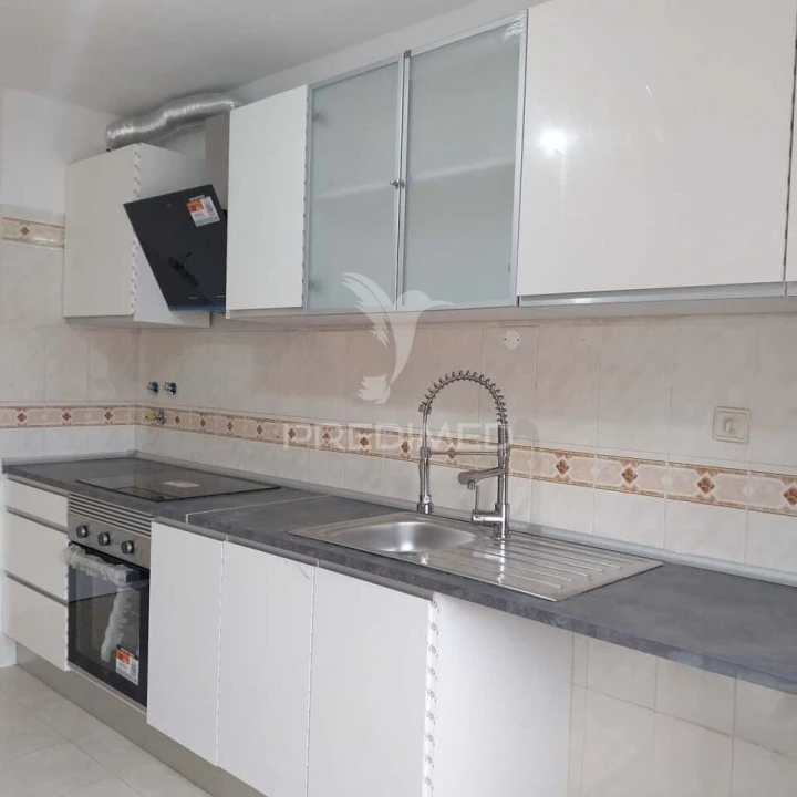 Apartamento T2 para Venda em Algueirão-Mem Martins Foto 12