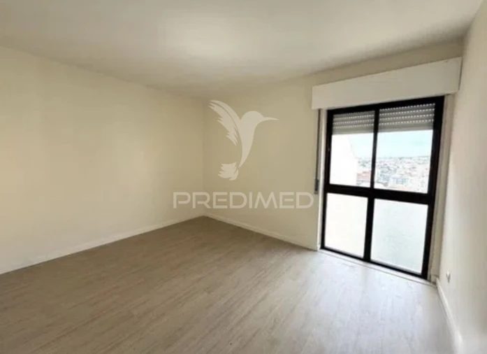 Apartamento T2 para Venda em Algueirão-Mem Martins Foto 30