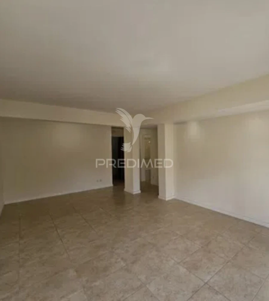 Apartamento T2 para Venda em Algueirão-Mem Martins Foto 24