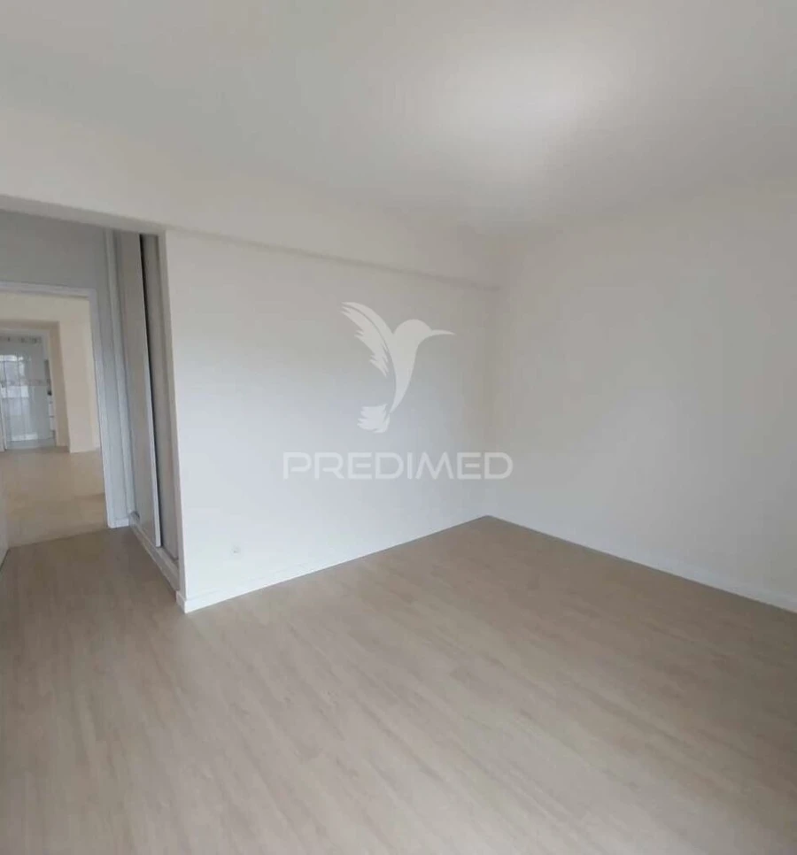 Apartamento T2 para Venda em Algueirão-Mem Martins Foto 21