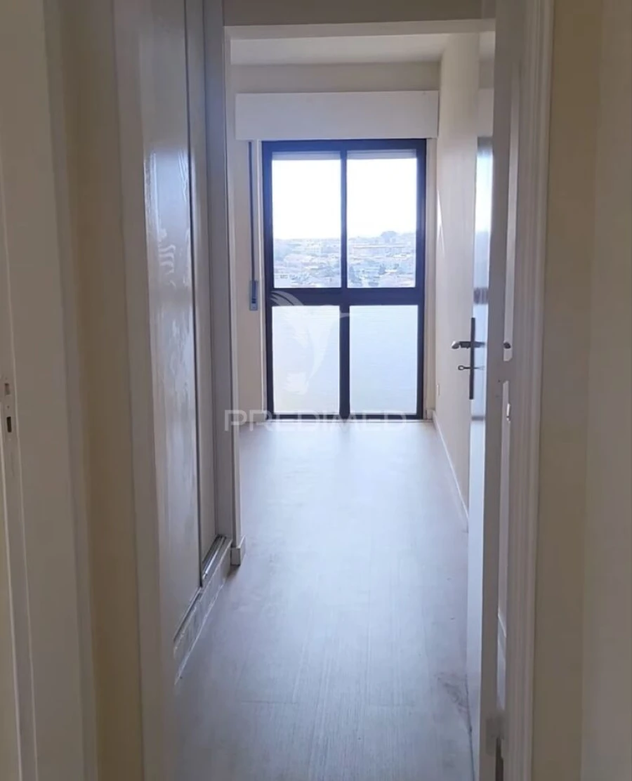 Apartamento T2 para Venda em Algueirão-Mem Martins Foto 15