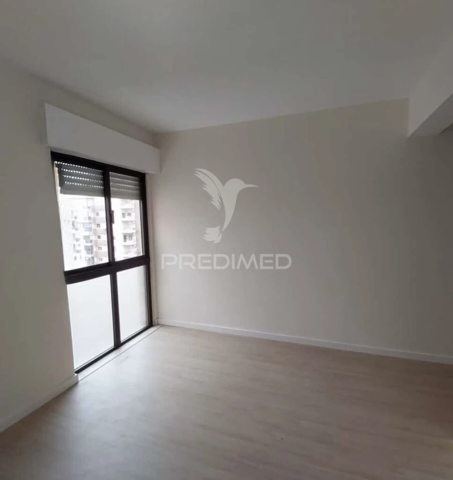 Apartamento T2 para Venda em Algueirão-Mem Martins Foto 22