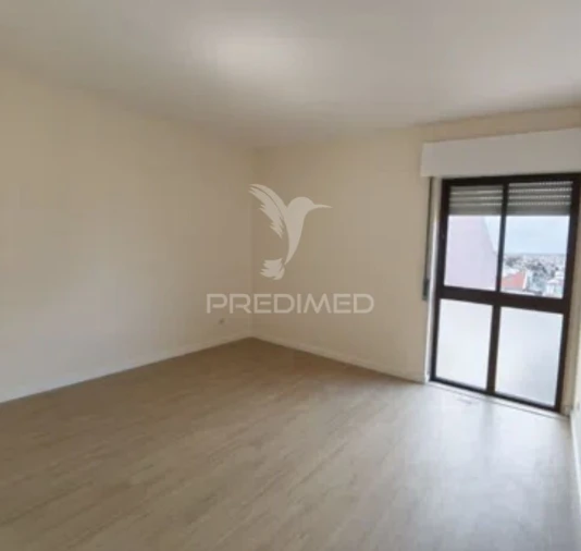 Apartamento T2 para Venda em Algueirão-Mem Martins Foto 28